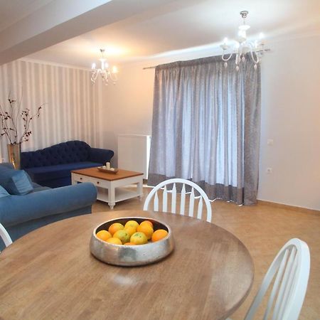 Pirofani Villa Apartments Apolpaina Exteriör bild