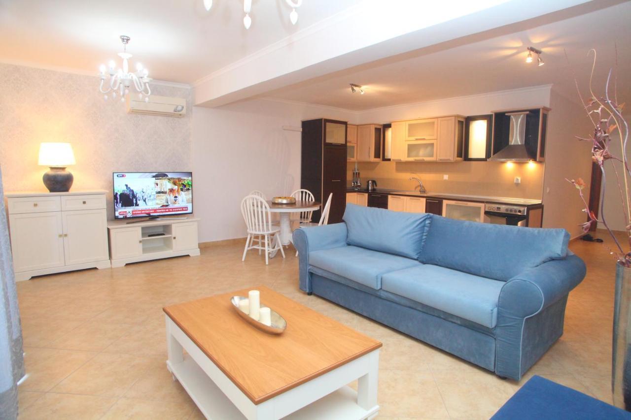 Pirofani Villa Apartments Apolpaina Exteriör bild